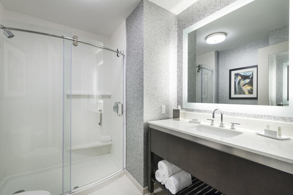 Towneplace Suites By Marriott Boston Logan Airport/Челси Екстериор снимка