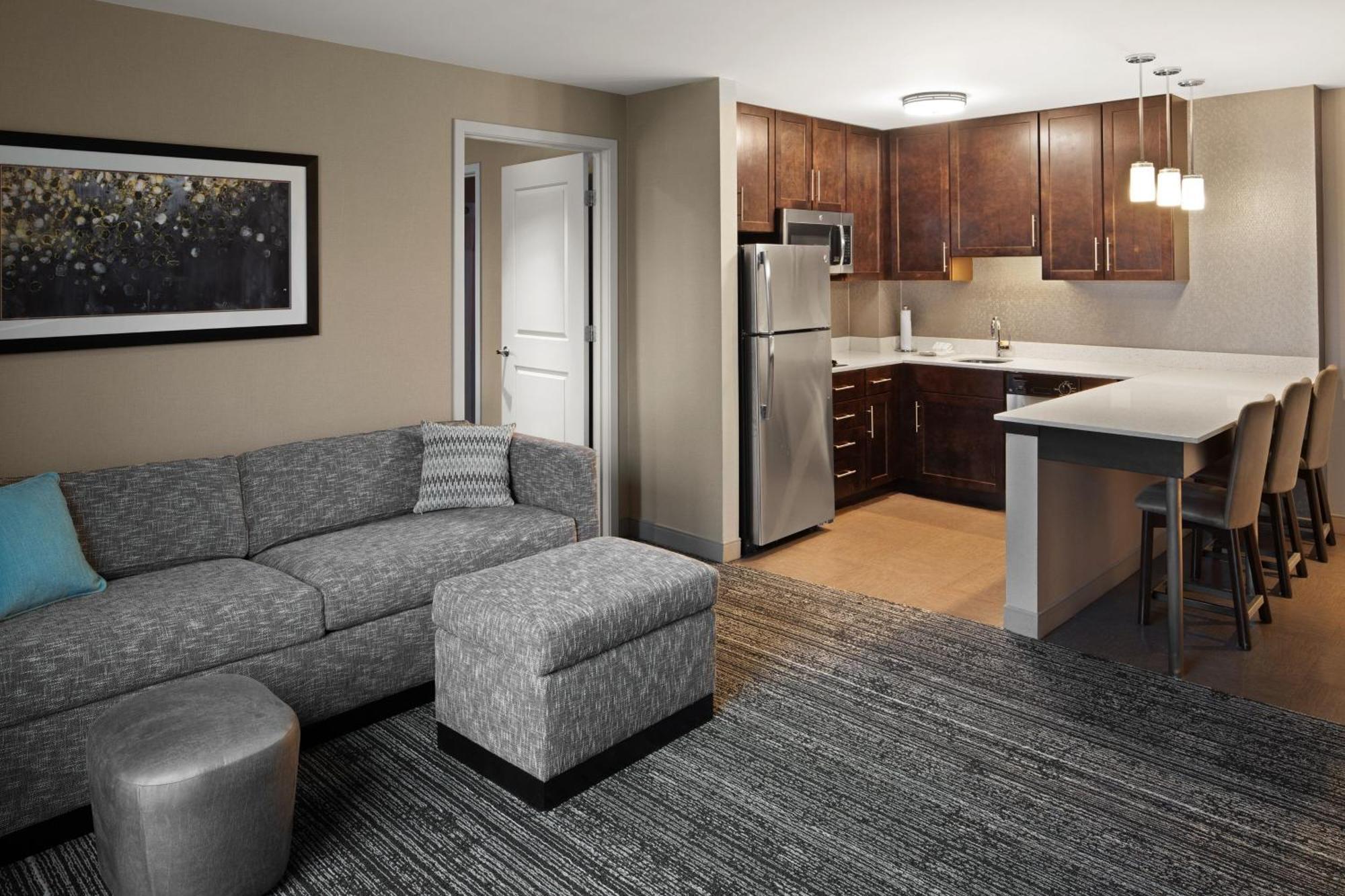 Towneplace Suites By Marriott Boston Logan Airport/Челси Екстериор снимка