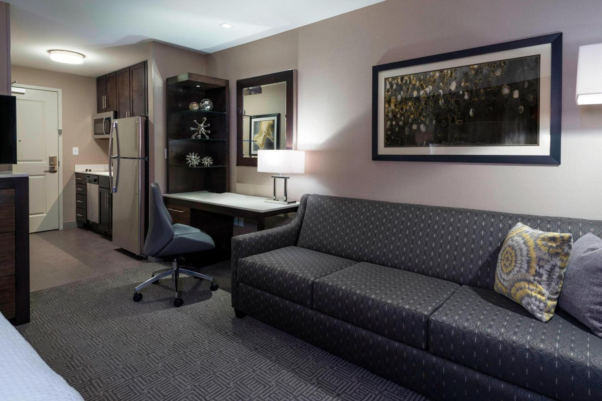 Towneplace Suites By Marriott Boston Logan Airport/Челси Екстериор снимка