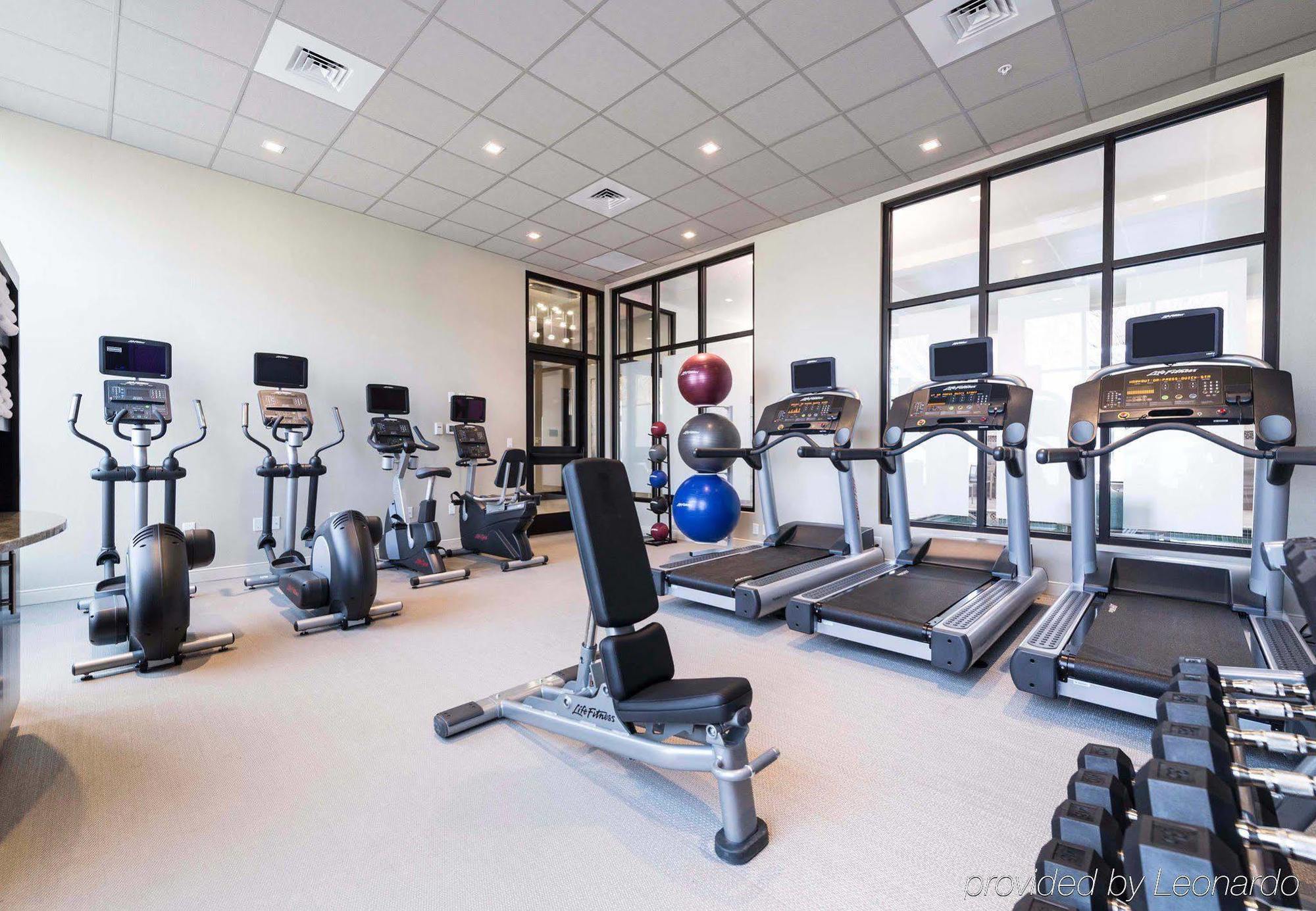 Towneplace Suites By Marriott Boston Logan Airport/Челси Екстериор снимка
